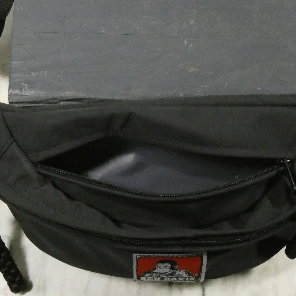 LAST ONE! Ben Davis Waist Cross Body Bag/ Fanny Pack Black - Picture 6 of 7